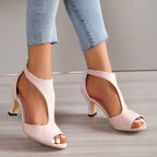 Orthopädische Sandalen mit Absatz