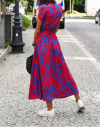 Jorlyn™ - Elegantes Kleid mit V-Ausschnitt und figurbetonter Passform
