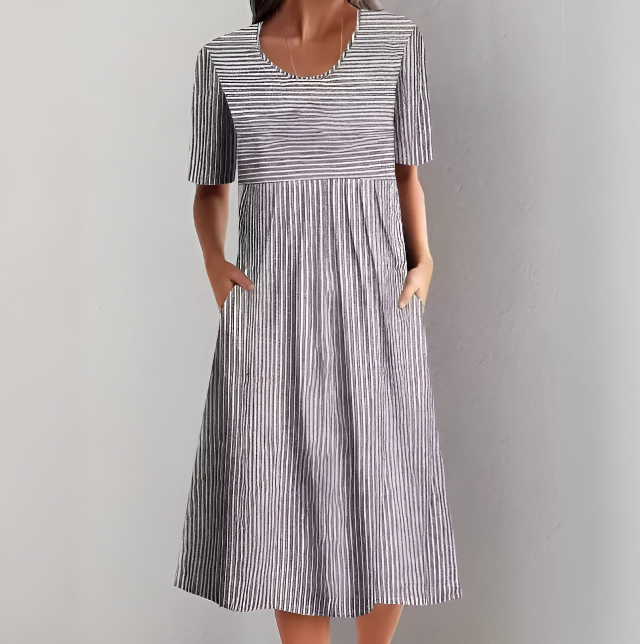 Aquelle™ - Elegantes Gestreiftes Midikleid mit Meeresinspirierter Note