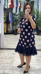 Casiva™ - Retro-inspiriertes Kleid mit Plisseerock und Ausgestellten Ärmelabschlüssen